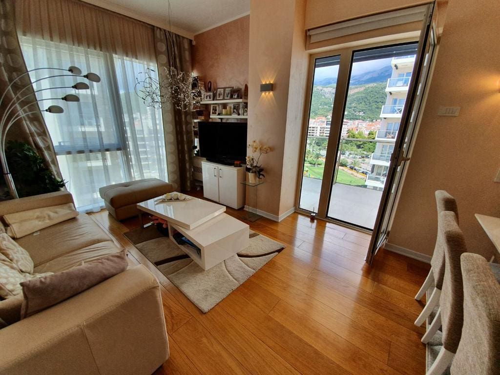 Exquisite 3-Bedroom Apartment at Tre Canne — Montenegro