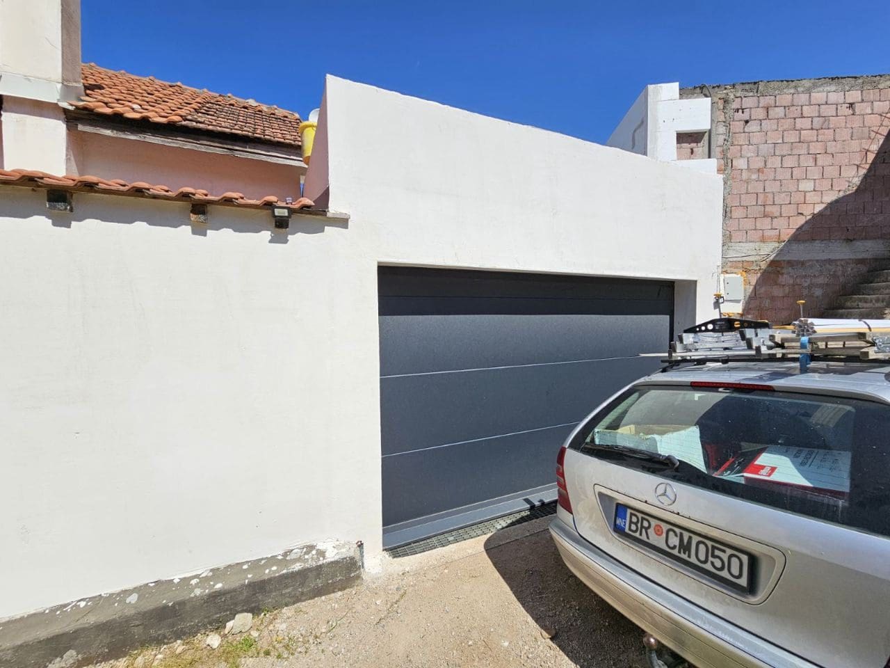 2-Bedroom House for Sale in Dobra Voda, Montenegro