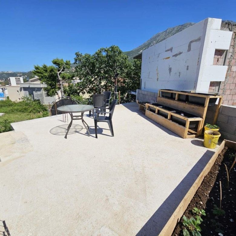 2-Bedroom House for Sale in Dobra Voda, Montenegro