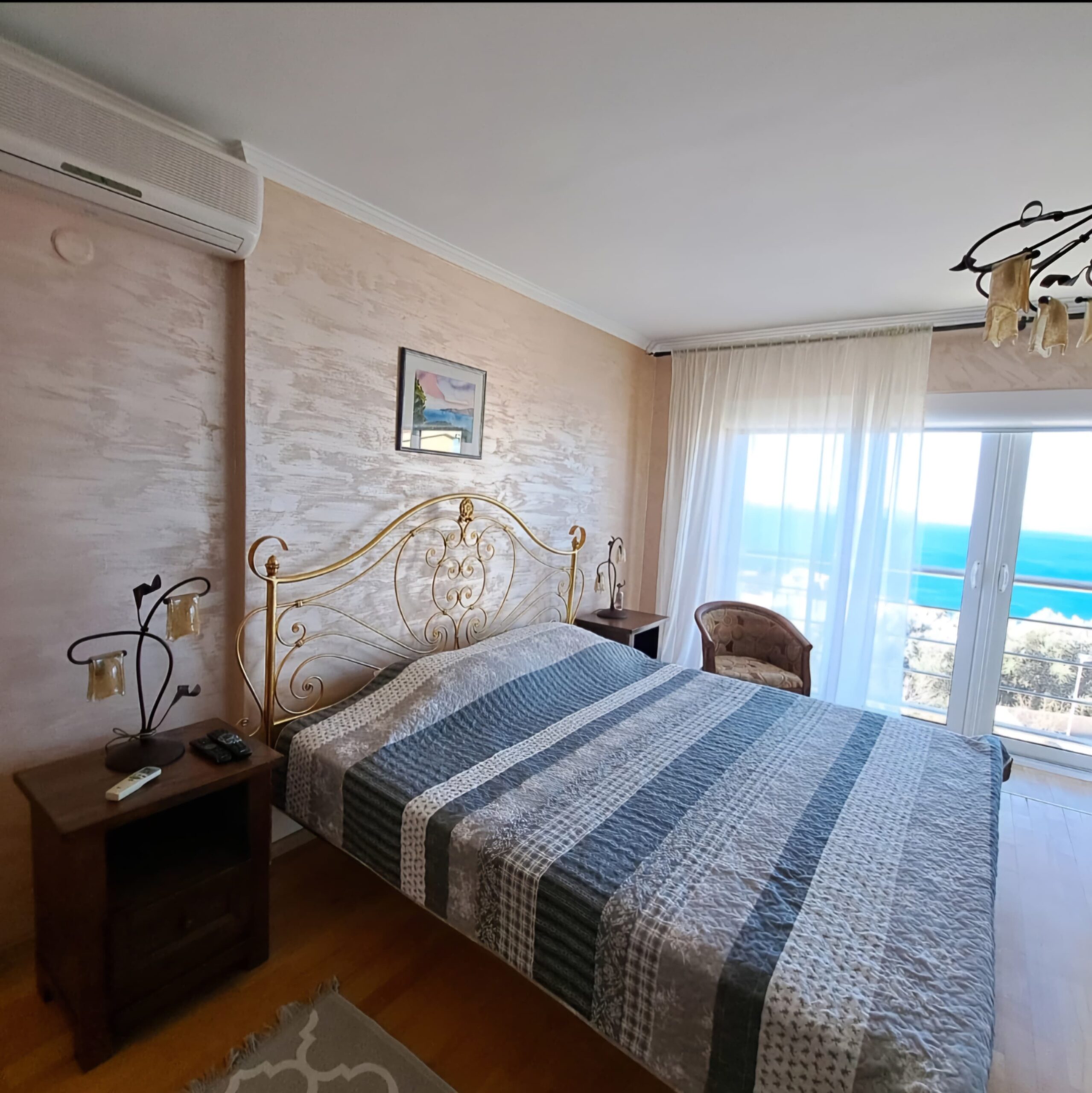 Villa with Pool for Sale in Blizikuce — Montenegro