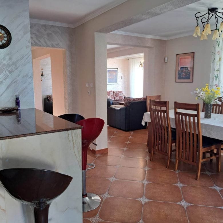 Villa with Pool for Sale in Blizikuce — Montenegro
