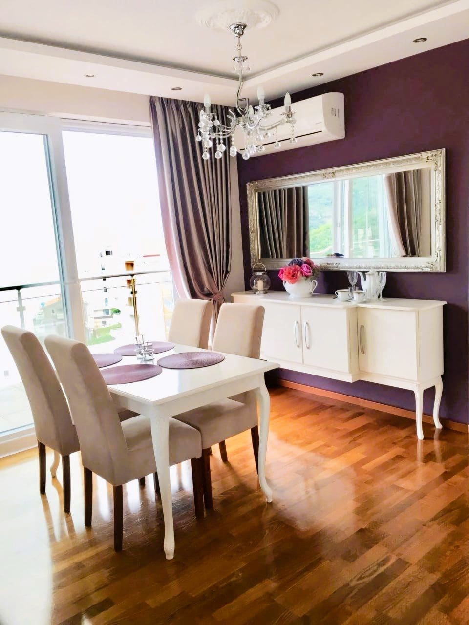 MRE-Immobilie (1) Exklusives Penthouse mit Panorama-Meerblick in Becici