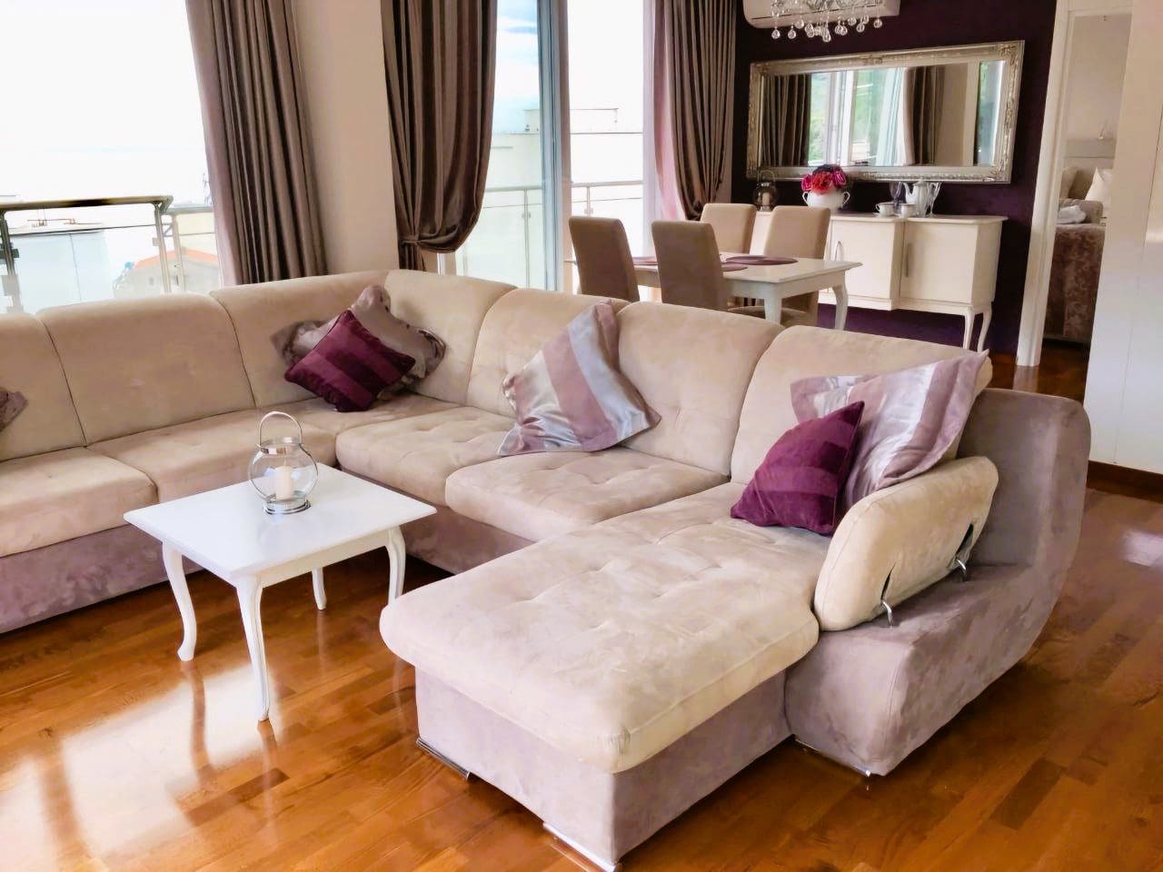 Exklusives Penthouse mit Panorama-Meerblick in Becici — Montenegro