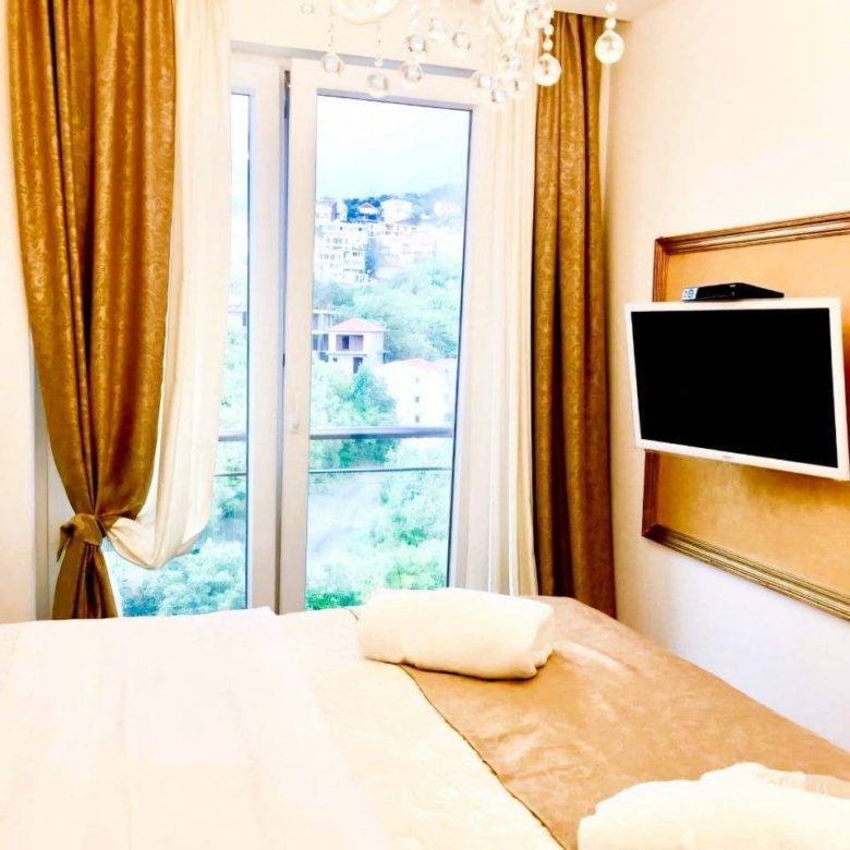 Exklusives Penthouse mit Panorama-Meerblick in Becici — Montenegro