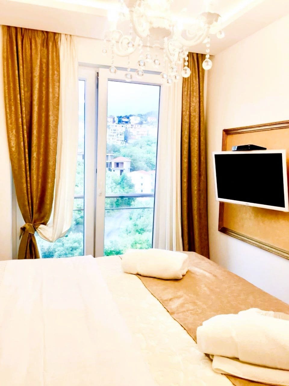 Exklusives Penthouse mit Panorama-Meerblick in Becici — Montenegro