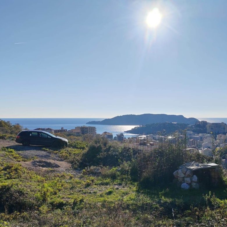 Spacious Land with Renovation-Ready House for Sale in Becici