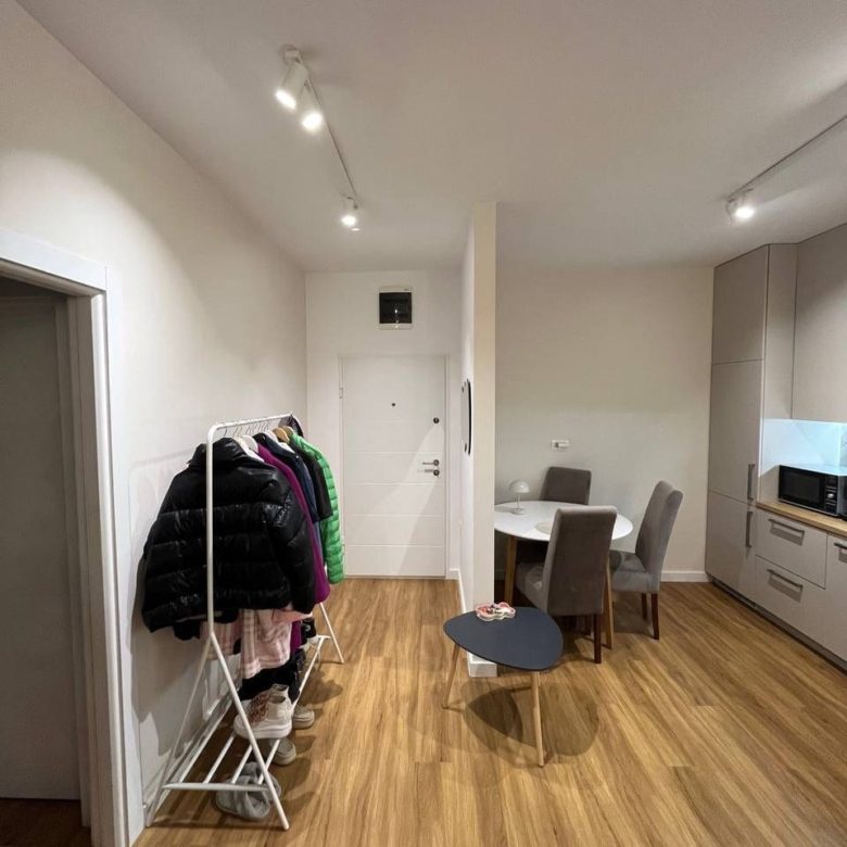 1-Zimmer-Wohnung in Bečići mit Meeres- und Bergblick, Montenegro