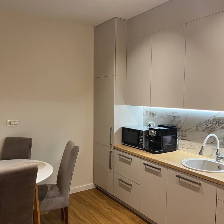 1-Zimmer-Wohnung in Bečići mit Meeres- und Bergblick, Montenegro