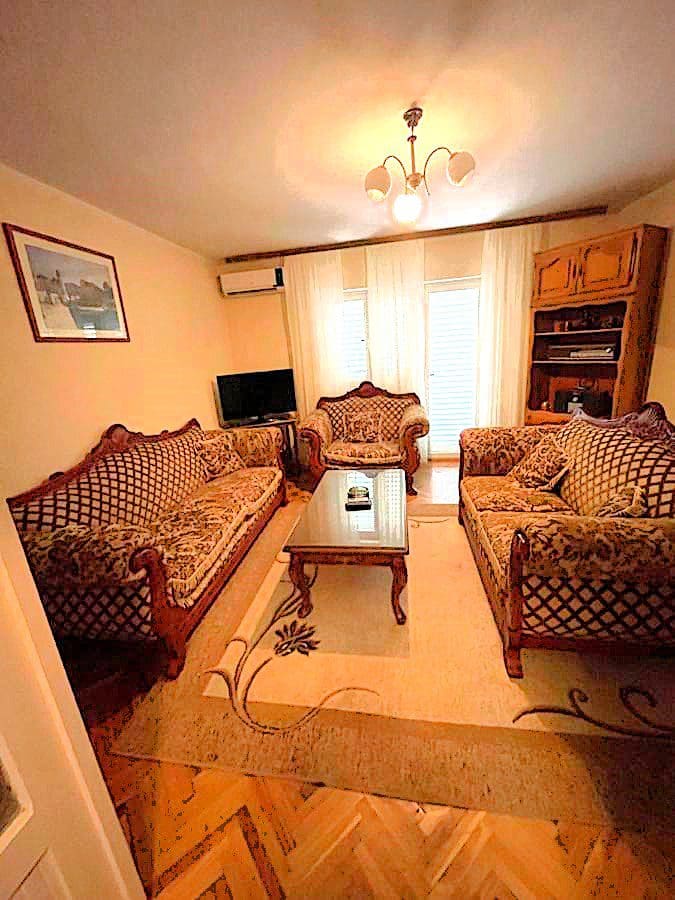 MRE-property (1) Spacious House with Sea View in Tivat