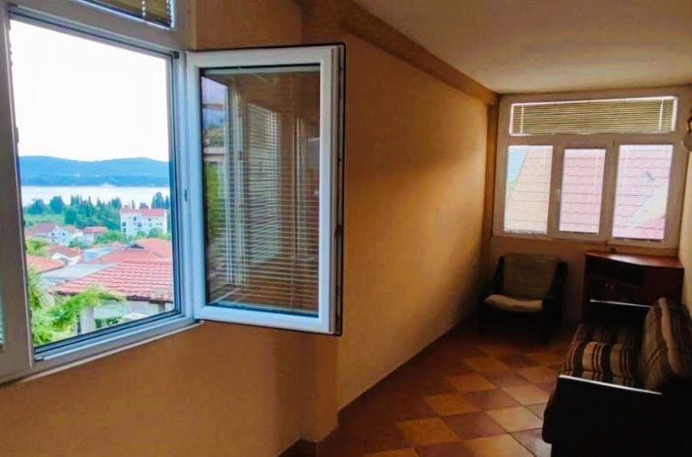 Spacious House with Sea View in Tivat — Montenegro