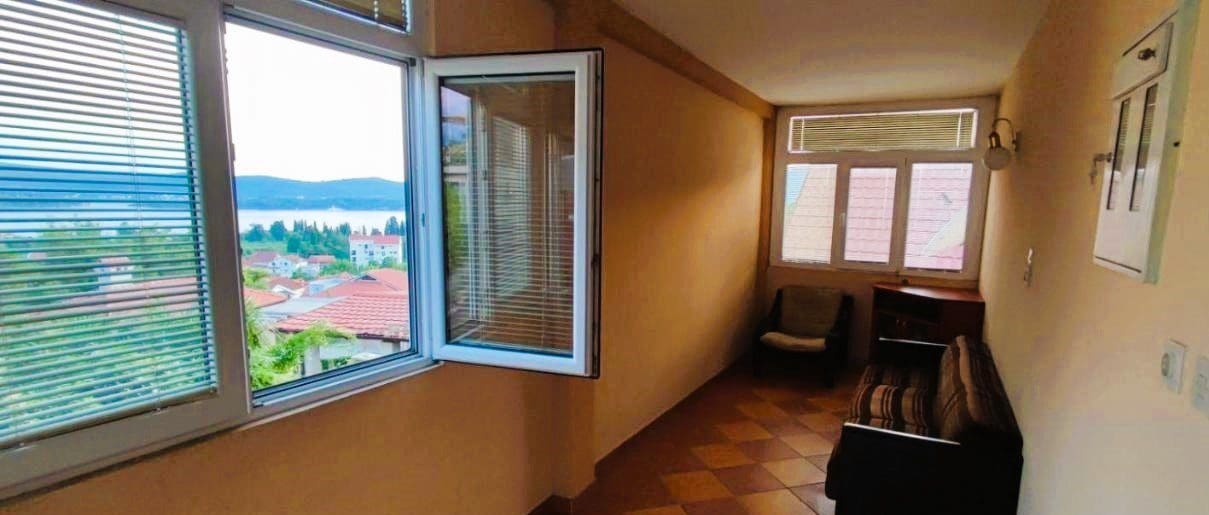 Spacious House with Sea View in Tivat — Montenegro