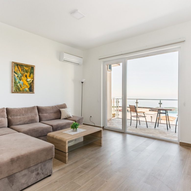Spacious 2-Bedroom Apartment — Montenegro
