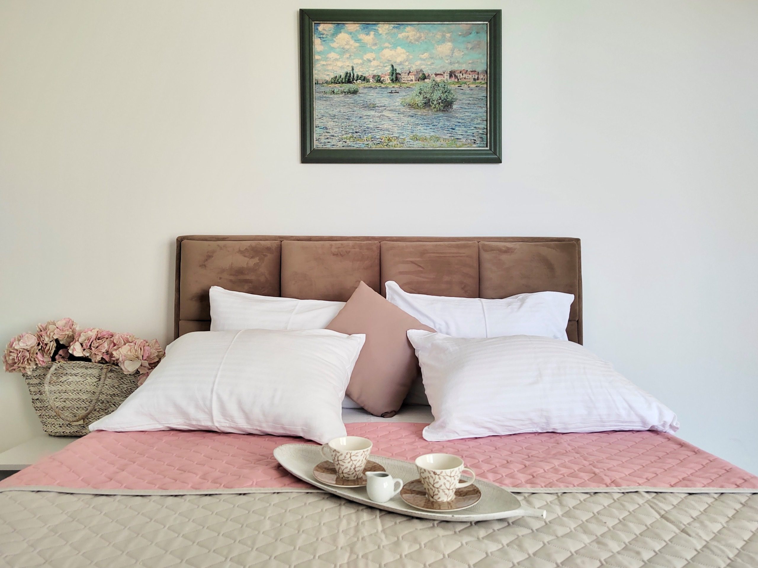 Spacious 2-Bedroom Apartment — Montenegro