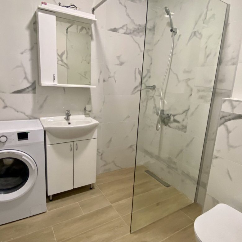 Spacious 2-Bedroom Apartment — Montenegro