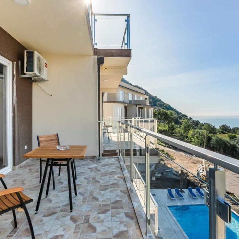 Spacious 2-Bedroom Apartment — Montenegro
