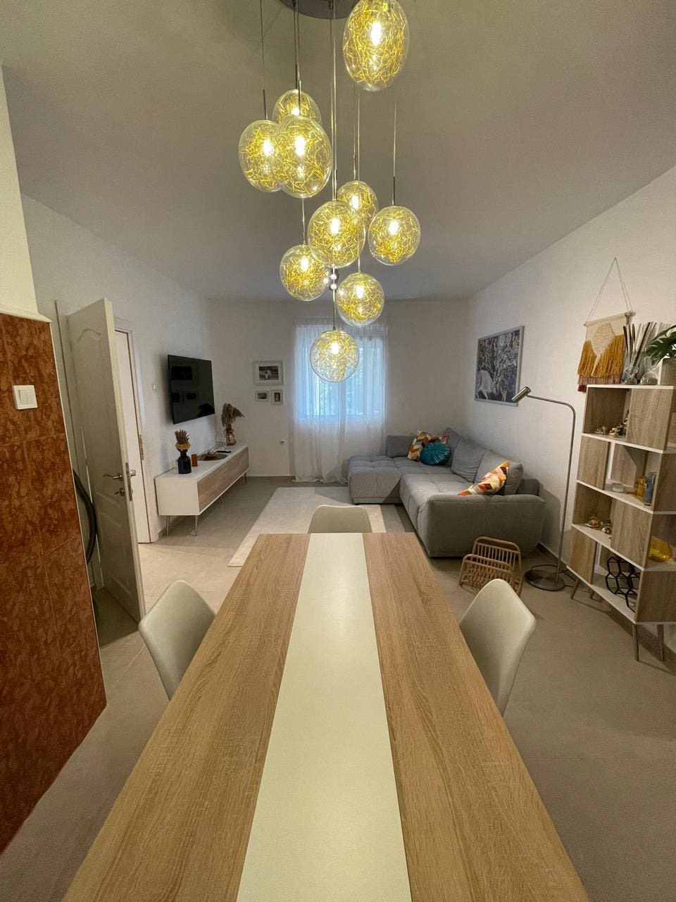 MREproperty (1) Spacious 108m² Apartment with Private Garden
