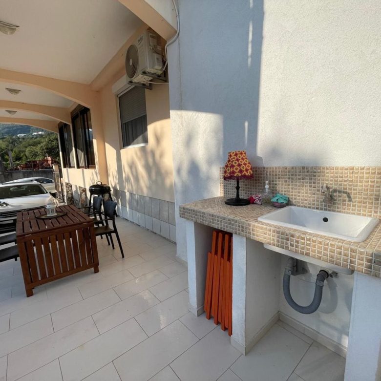 Spacious 108m² Apartment with Private Garden — Montenegro