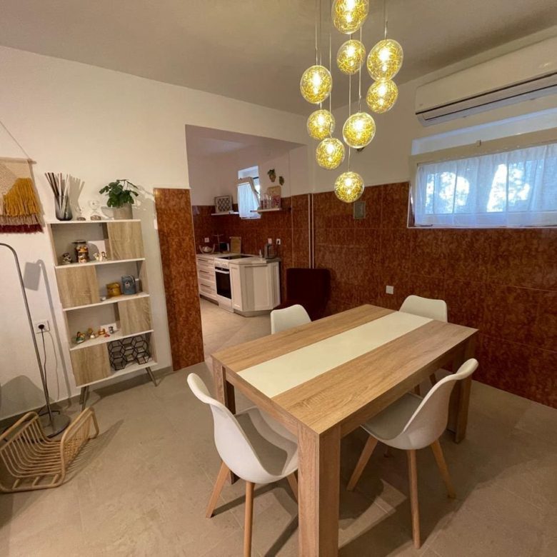 Spacious 108m² Apartment with Private Garden — Montenegro