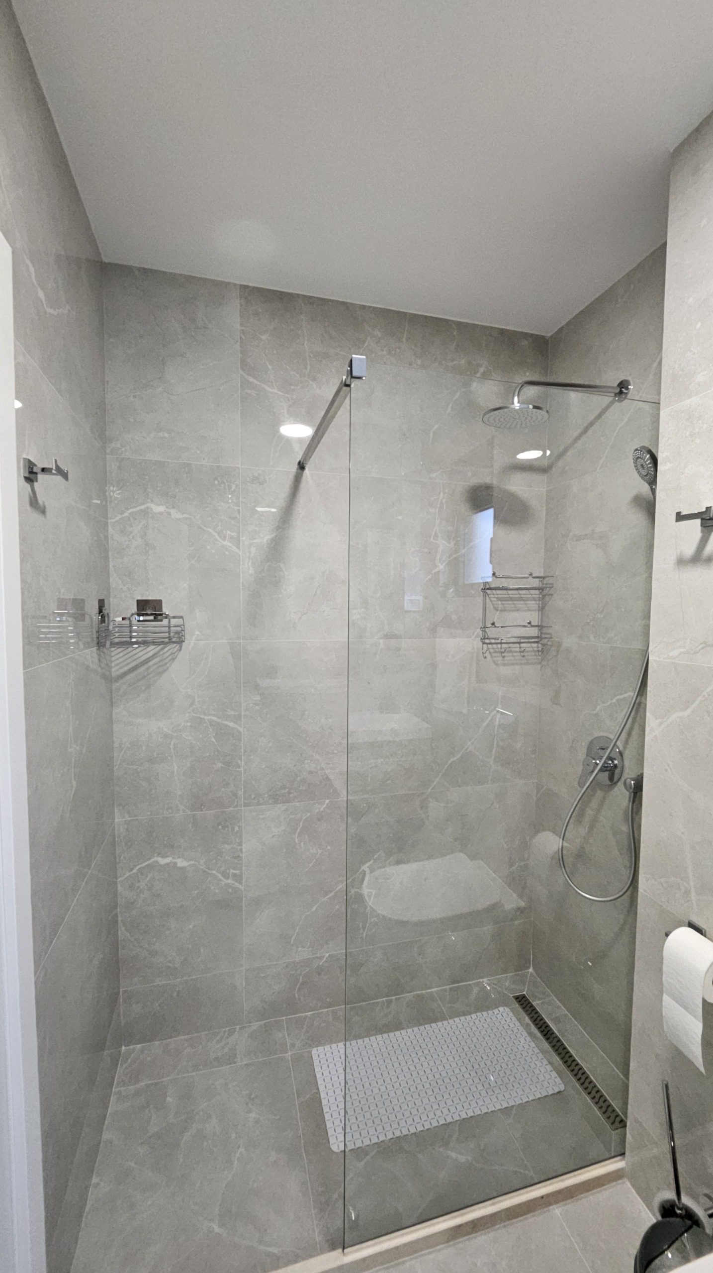 Modern Furnished Apartment with Sea View in Budva — Montenegro