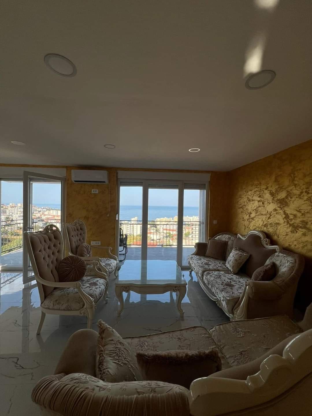 MREproperty (1) Розкішний пентхаус з панорамним видом на море в Добрій Воді