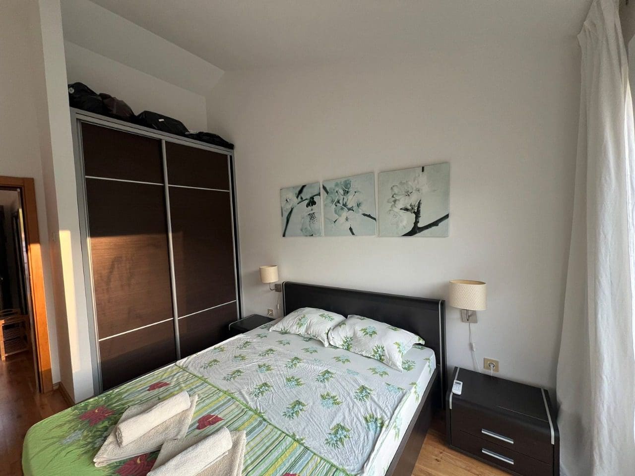 Ein-Zimmer-Wohnung mit Meerblick in Przno — Montenegro