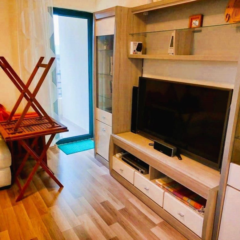 Sea-View 2-Bedroom Apartment for Sale in Šušanj