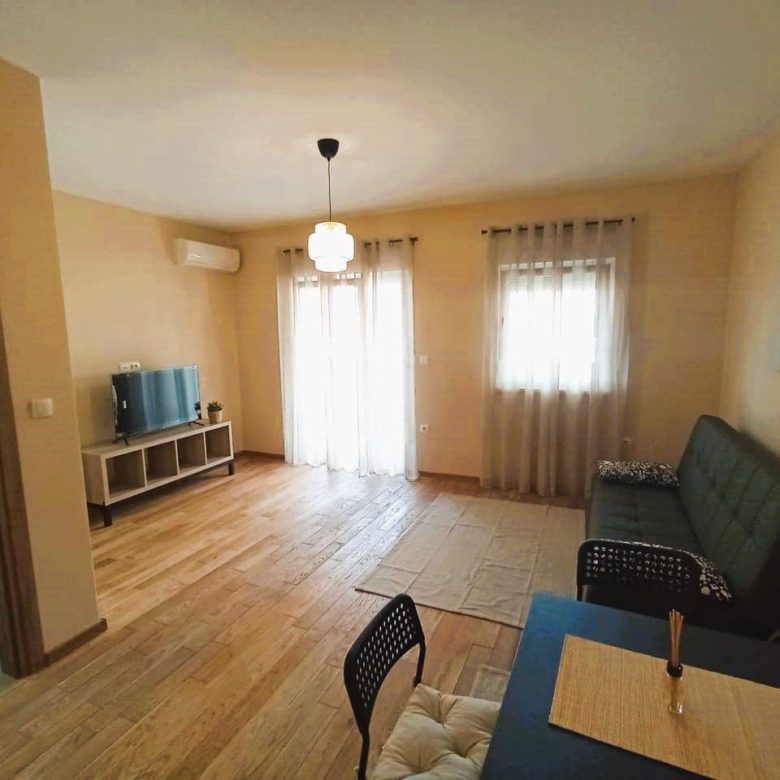Satılık Rahat 1 Yatak Odalı Daire — Karadağ