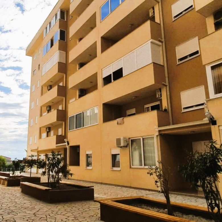 Satılık Rahat 1 Yatak Odalı Daire — Karadağ