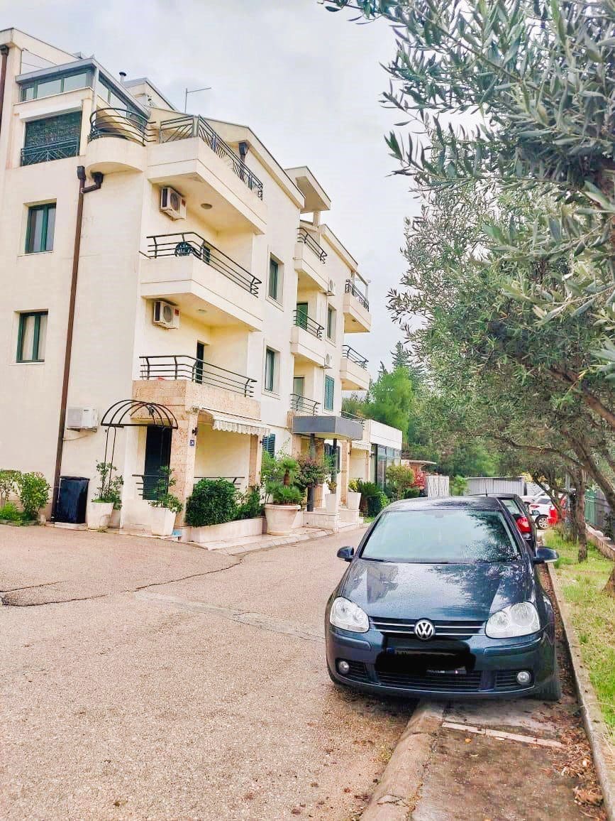 Sea-View 2-Bedroom Apartment for Sale in Šušanj