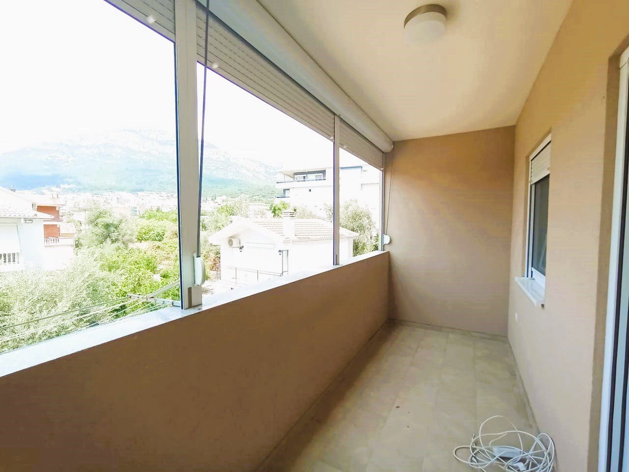 Satılık Rahat 1 Yatak Odalı Daire — Karadağ