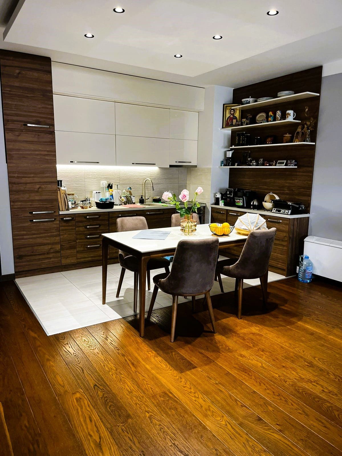 montenegro-real-estate-com (1) Modern Apartment in the Heart of Budva