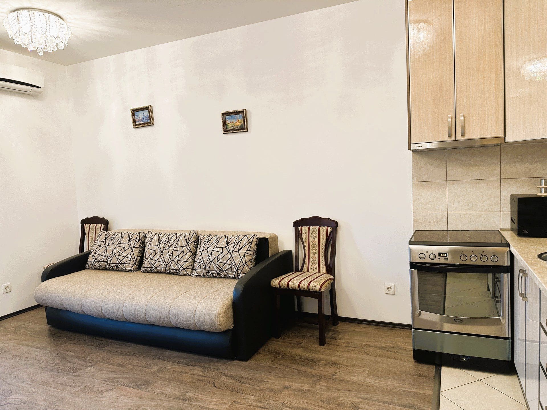montenegro-real-estate-com (2) 2-Bedroom Apartment in Central Budva, Montenegro