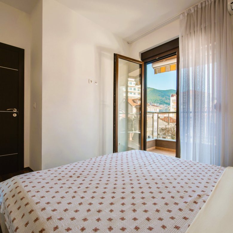 Modern 2-Bedroom Apartment in City 2 Apartments — Montenegro