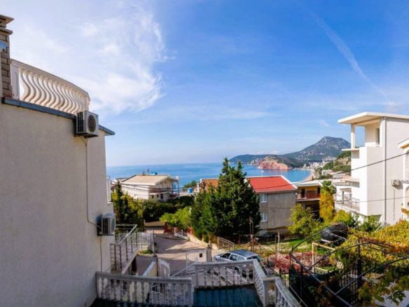 House for Sale in Sutomore