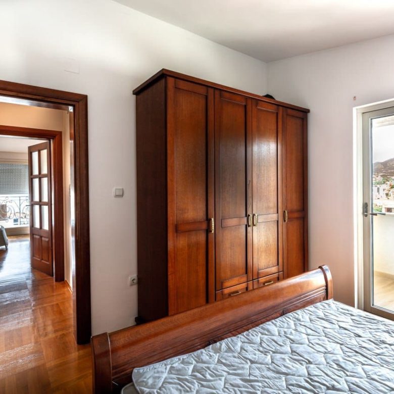 Spacious 2-Bedroom Apartment with Sea View — Montenegro