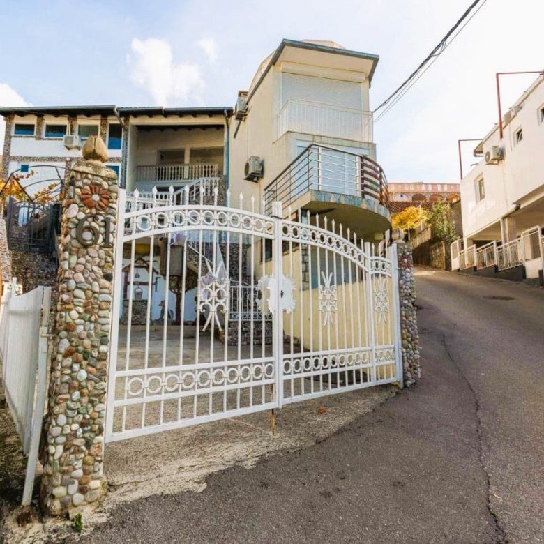 House for Sale in Sutomore — Montenegro