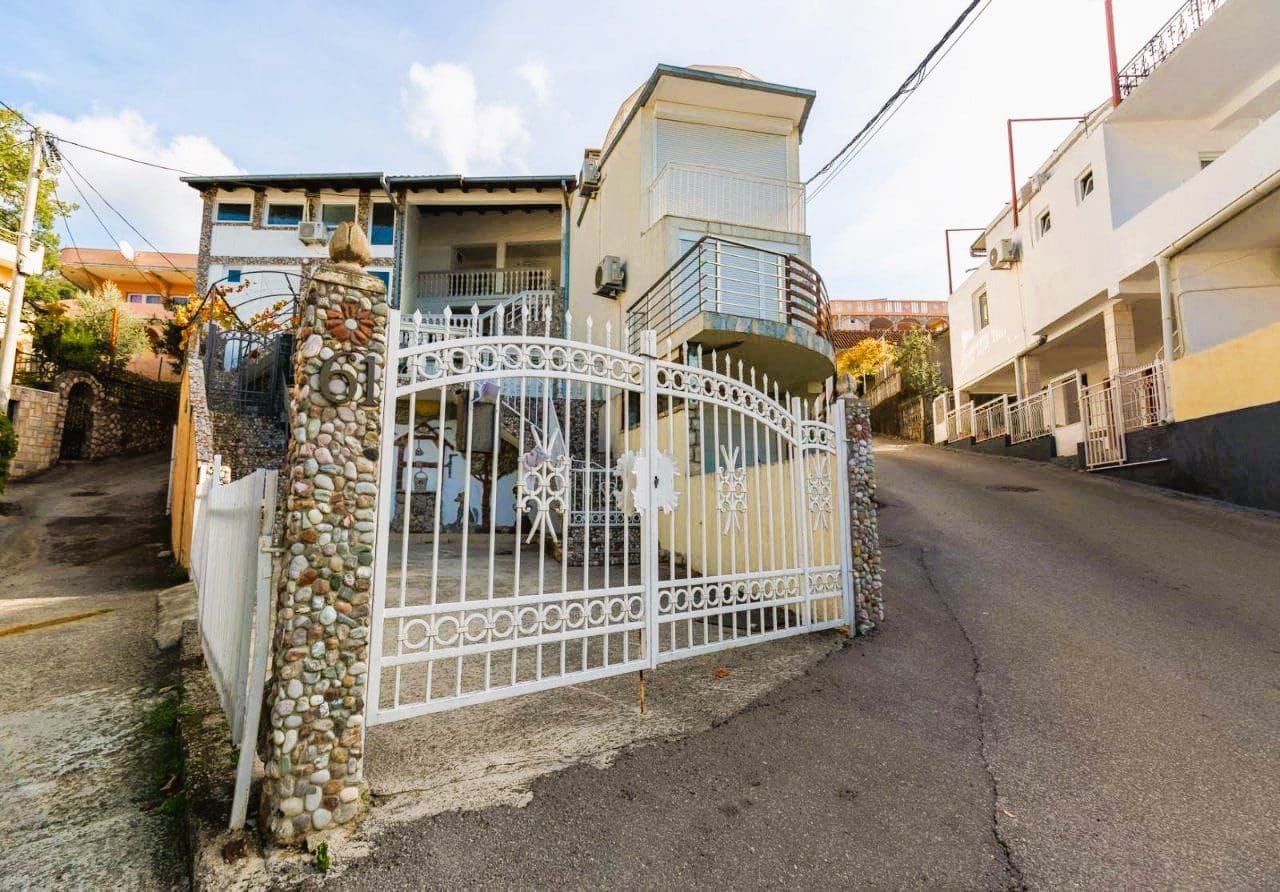 House for Sale in Sutomore — Montenegro