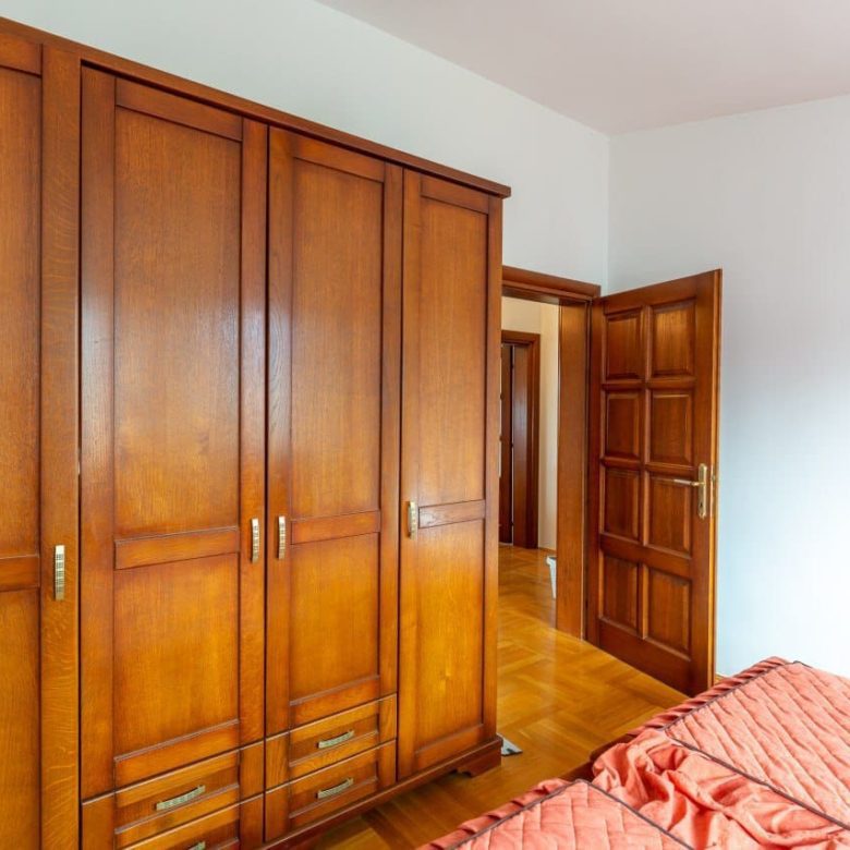 Spacious 2-Bedroom Apartment with Sea View — Montenegro