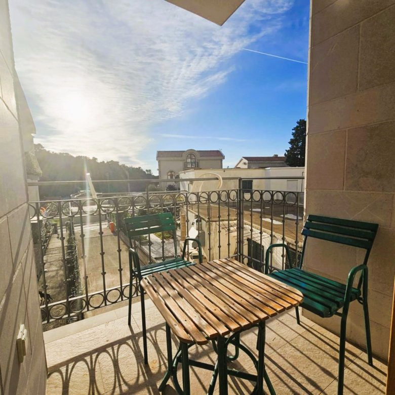 Modern Studio Apartment for Sale in Petrovac