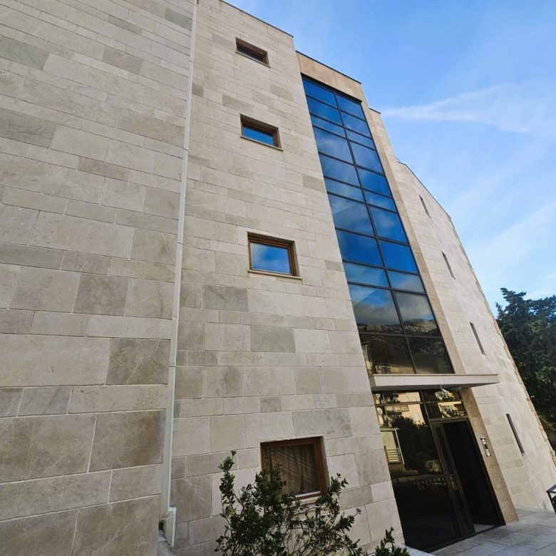 Modern Studio Apartment for Sale in Petrovac