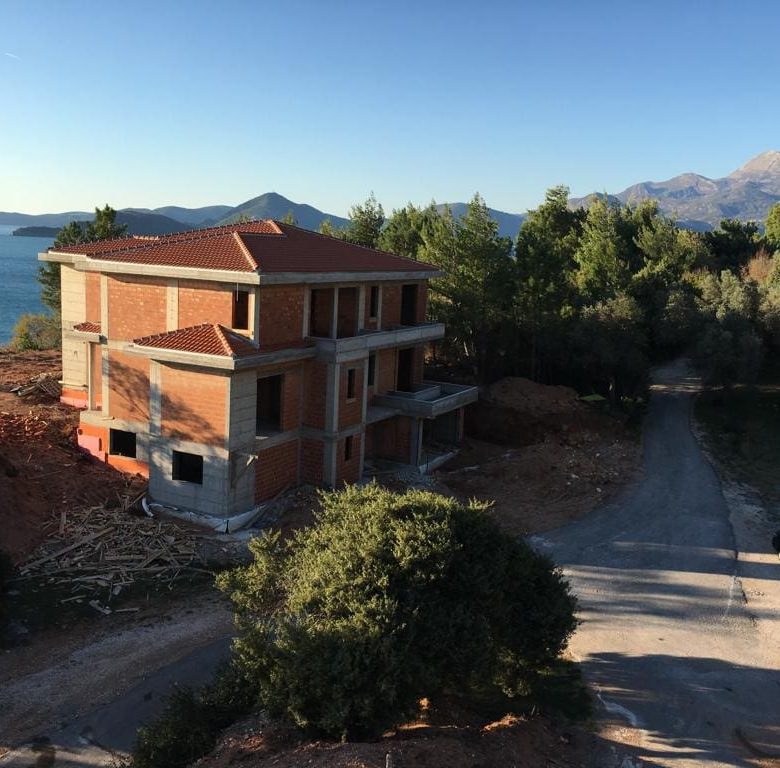 Unfinished 720m² Villa for Sale in Crvena Glavica — Montenegro