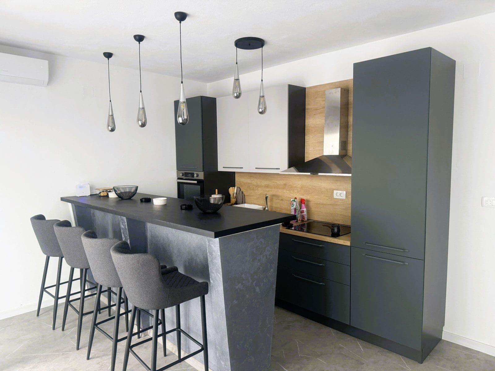 MRE-property (1) New Furnished House for Sale in Krimovica