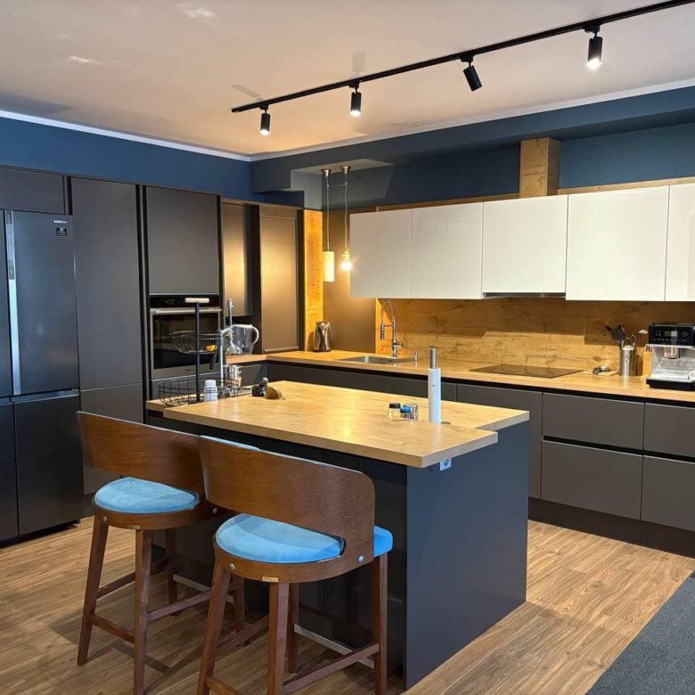 Duplex Apartment for Sale in Budva Lazi – Stunning Sea View and Garage Included — Montenegro