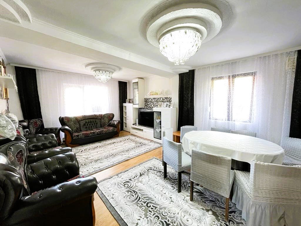 🏡 Charming Family House for Sale in Sutomore – Peaceful Location, Mountain View — Montenegro