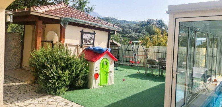 Vila na prodaju u Baru, Crna Gora — Crna Gora