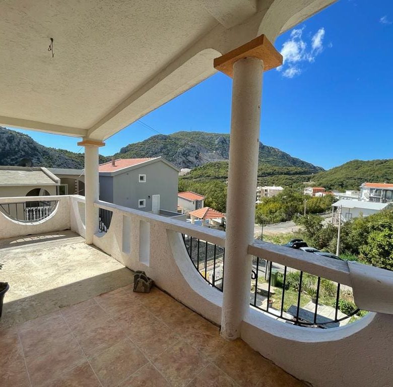 🏡 Charming Family House for Sale in Sutomore – Peaceful Location, Mountain View — Montenegro