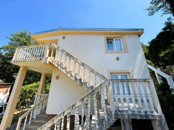 House with Sea View in Sutomore exterior