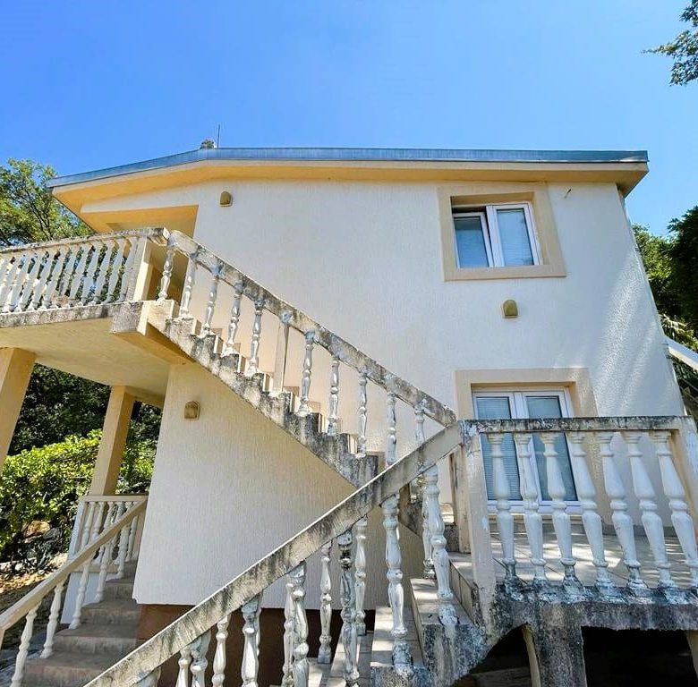Charming House with Sea View in Sutomore | 146m² Ideal Family Home