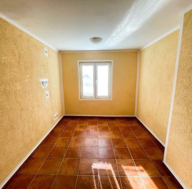 Charming House with Sea View in Sutomore | 146m² Ideal Family Home — Montenegro