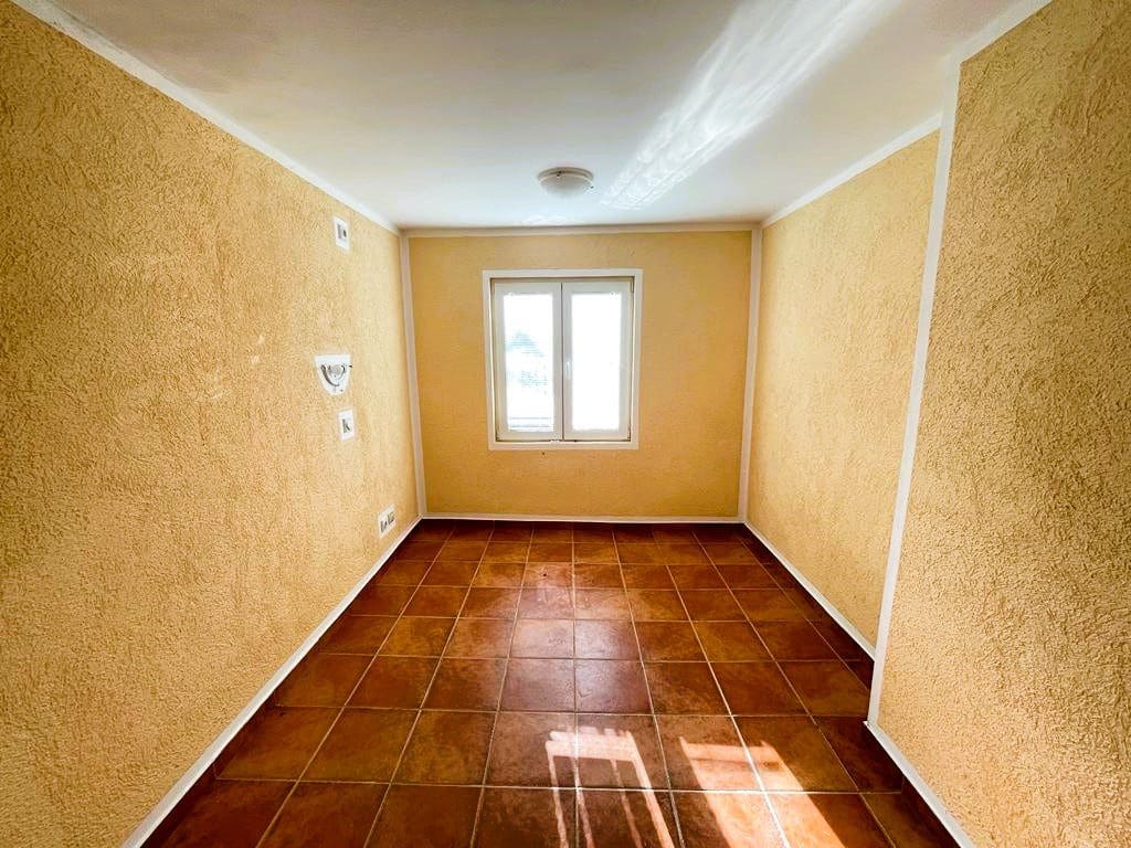 Charming House with Sea View in Sutomore | 146m² Ideal Family Home — Montenegro